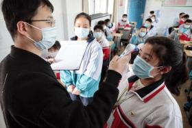 哈尔滨240名学生出现呕吐腹泻-呕吐腹泻是什么原因